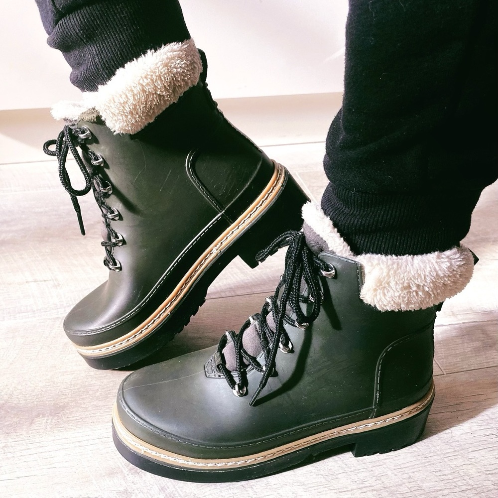 Marc Fisher Fairly lace up waterproof bootie - Picture 3 of 10